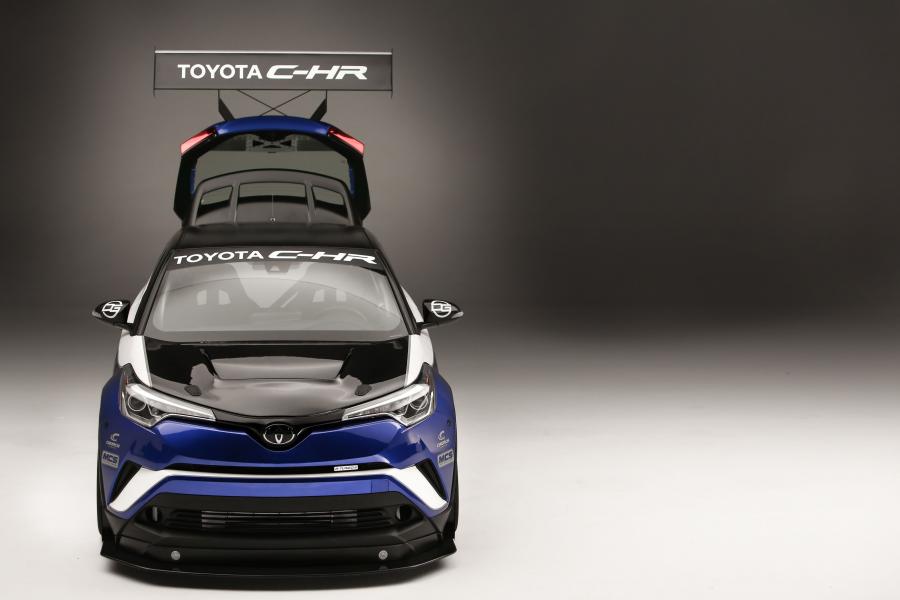 Toyota C-HR R-Tuned 2017 года  (фото 20 из 24)